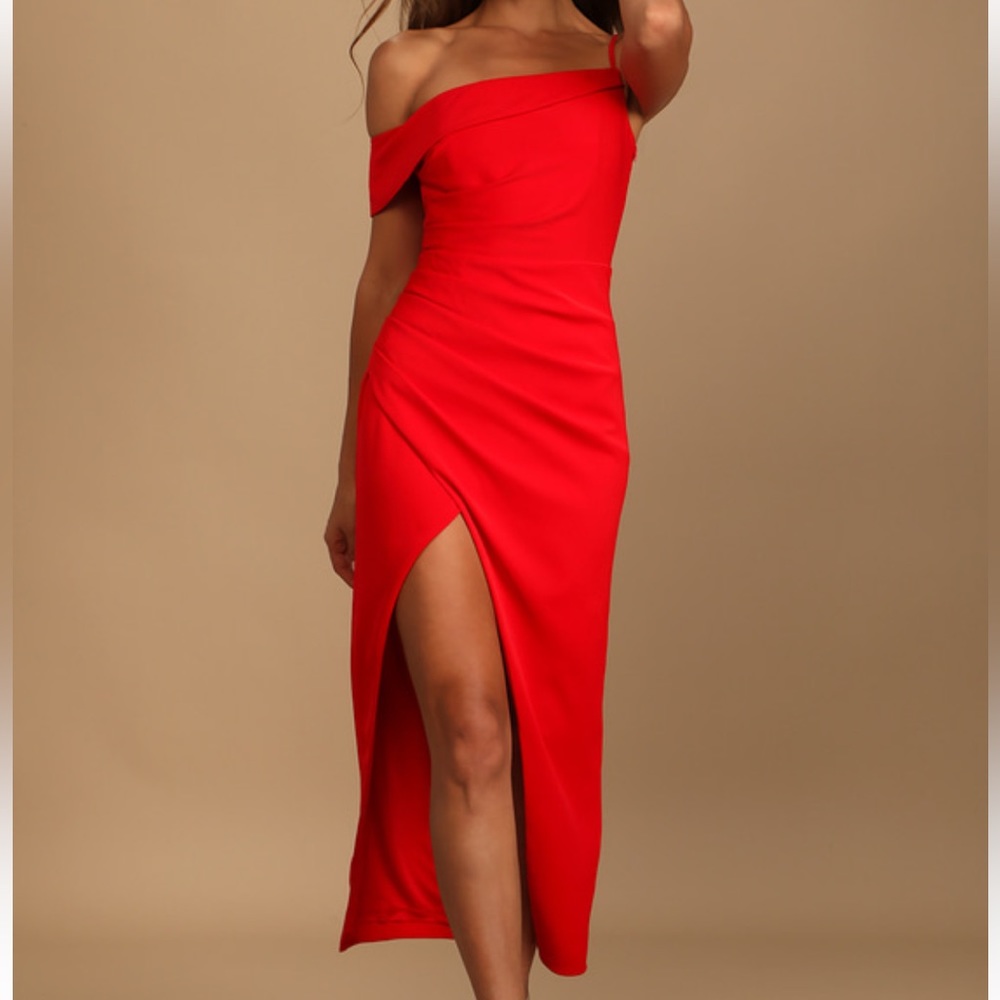 Red asymmetrical dress